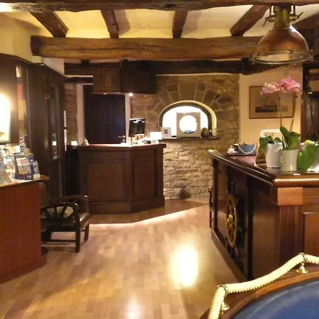Hotel Le Marin 2*